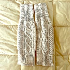 Knee-high Irish hand-knit leg warmers